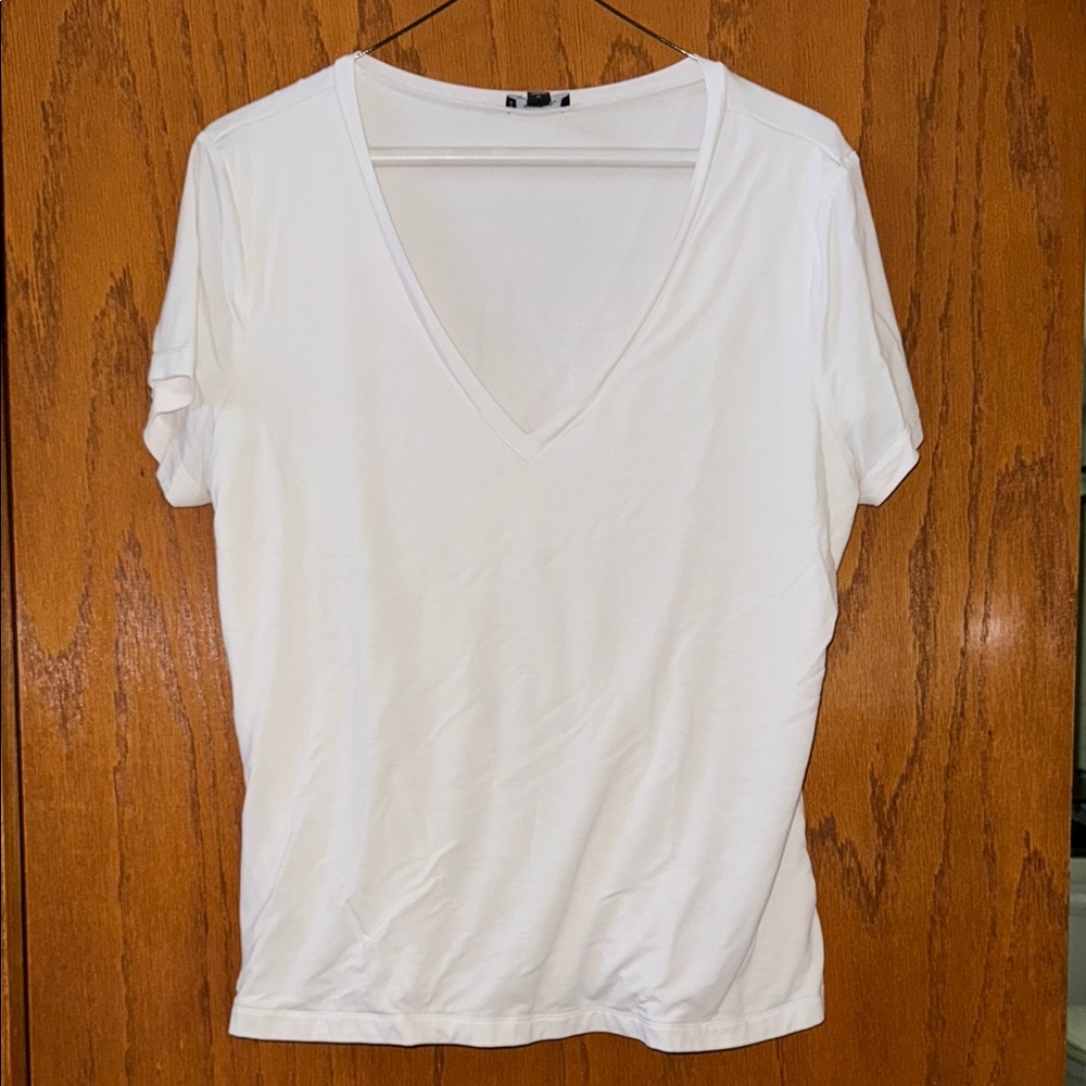 Express Classic White V-Neck Short Sleeve Tee